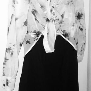 ❤️SALE❤️Dress Blouse w/black suede shirt